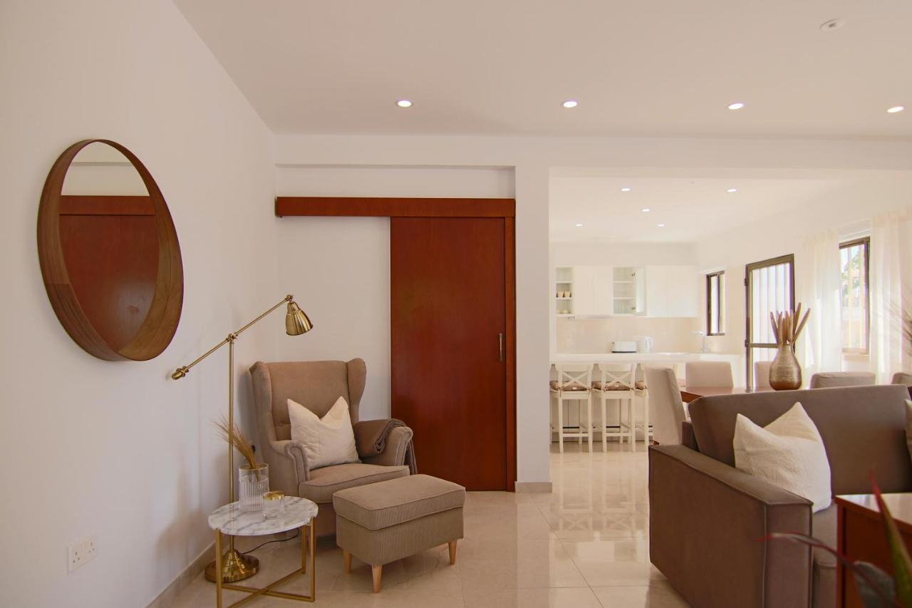 Phaedrus Living: City View Luxury Flat Androcleous Paphos Eksteriør bilde