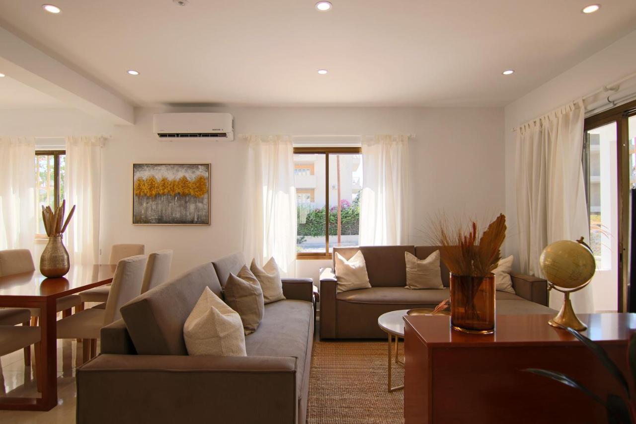 Phaedrus Living: City View Luxury Flat Androcleous Paphos Eksteriør bilde